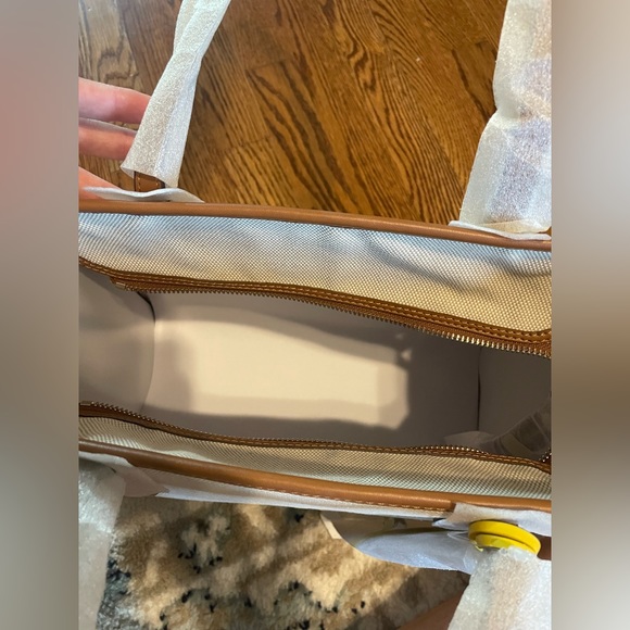 Kate Spade tote - Picture 9 of 9